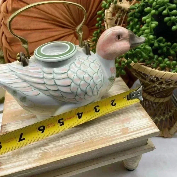 Vintage Novelty Painted Duck Teapot - Picture 6 of 7